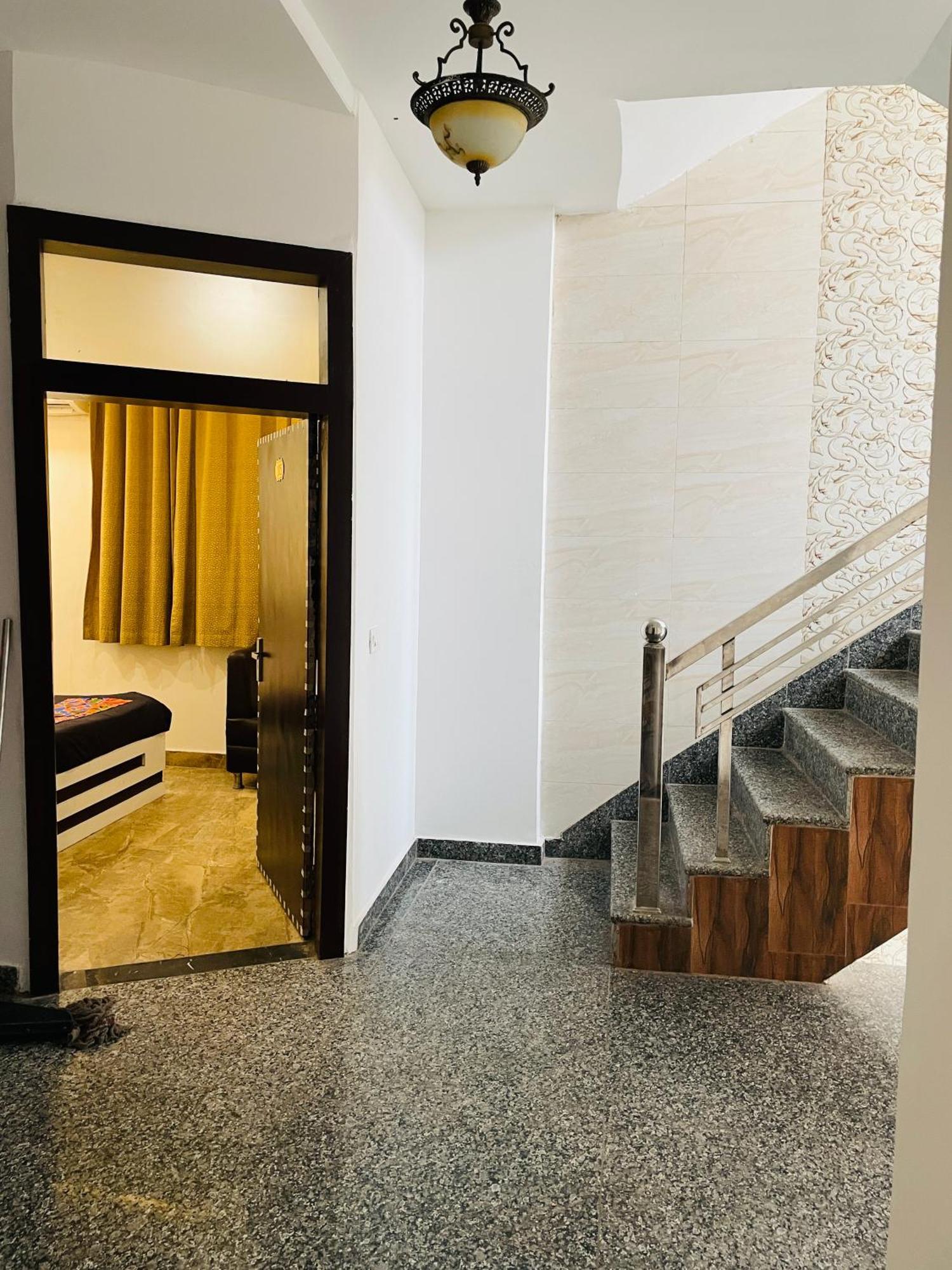 Hotel Samovar Premium Mathura Exterior photo